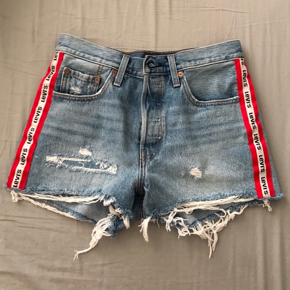 levis 501 logo stripe